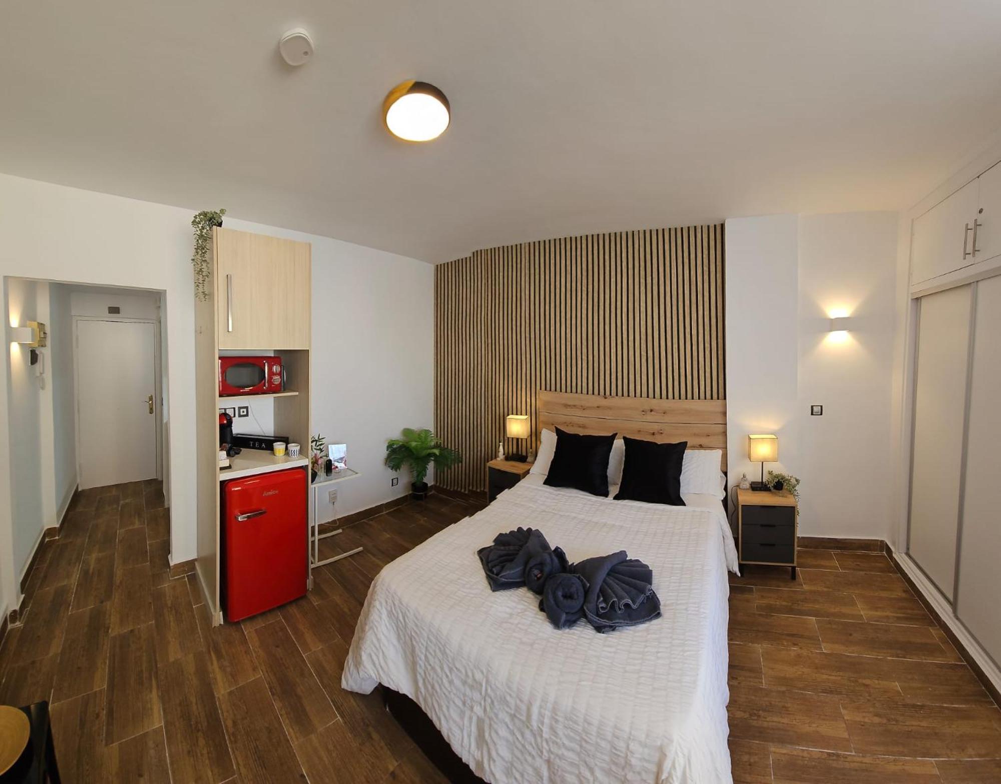 Namaste Modern Elegance City Center Apartment By Namaste Elite トレモリノス エクステリア 写真